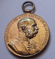 1898__Ferenc_J.__59ce38bee709f_200x200.jpg