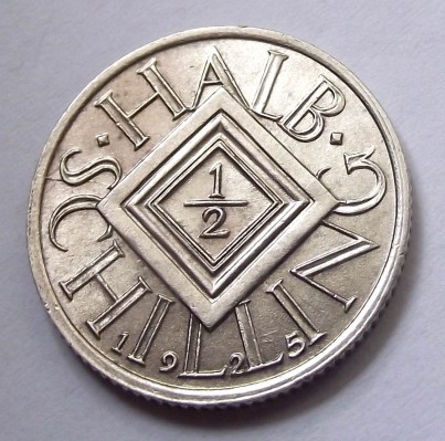 1925__EZ__ST_OSZ_5ae740bbef32e_0x400.jpg