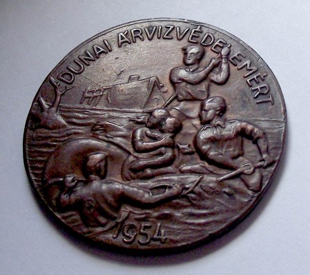 1954_DUNAI___RV__579db628af226_0x400.jpg