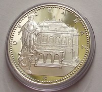 BUDAPEST__OPERAH_52d0eaef8ab5c_200x200.jpg
